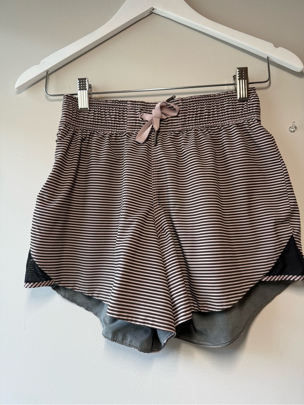 Lululemon Pink & Brown Striped Running Shorts Size 4